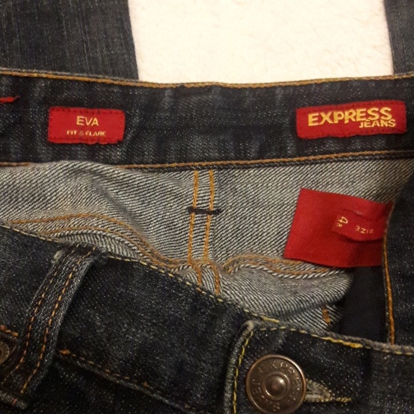 Express Fit & Flare Jeans - Picture 2 of 3